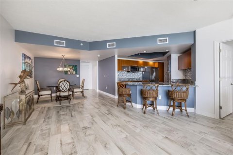 Condo in Daytona Beach, Florida, 2 bedrooms № 2156861 - photo 16