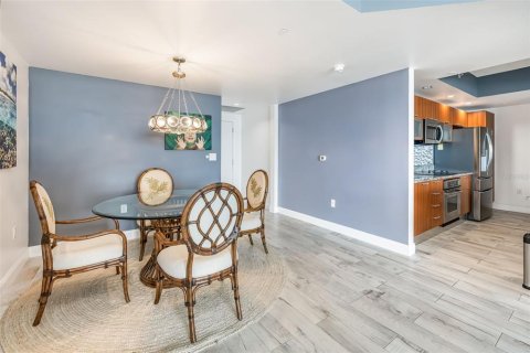 Condo in Daytona Beach, Florida, 2 bedrooms № 2156861 - photo 10