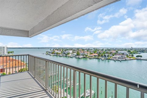 Condominio en venta en Clearwater, Florida, 2 dormitorios, 142.14 m2 № 2229131 - foto 3