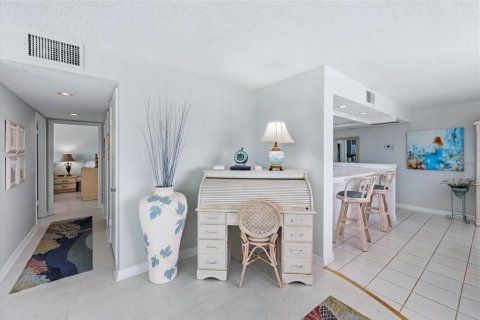 Condominio en venta en Venice, Florida, 2 dormitorios, 119.29 m2 № 2151484 - foto 15
