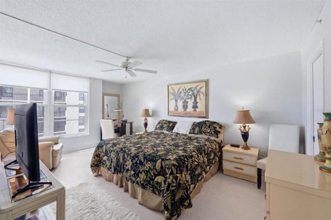Condominio en venta en Venice, Florida, 2 dormitorios, 119.29 m2 № 2151484 - foto 16