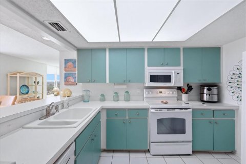 Condominio en venta en Venice, Florida, 2 dormitorios, 119.29 m2 № 2151484 - foto 12