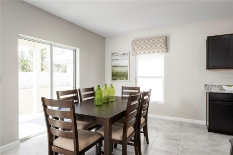 House in Lakeland, Florida 4 bedrooms, 176.05 sq.m. № 2258765 - photo 9