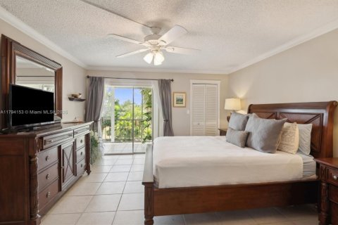 Condo in Lauderhill, Florida, 2 bedrooms  № 1713456 - photo 9
