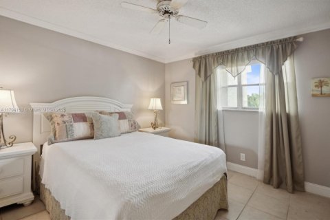 Condo in Lauderhill, Florida, 2 bedrooms  № 1713456 - photo 11