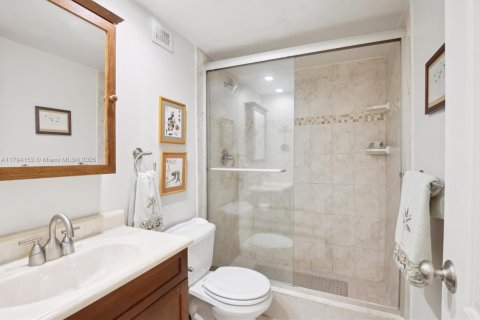 Condo in Lauderhill, Florida, 2 bedrooms  № 1713456 - photo 12