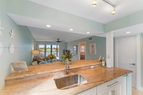 Condominio en alquiler en Hutchinson Island South, Florida, 1 dormitorio, 68.75 m2 № 2054309 - foto 7