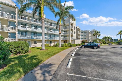 Condominio en alquiler en Hutchinson Island South, Florida, 1 dormitorio, 68.75 m2 № 2054309 - foto 20