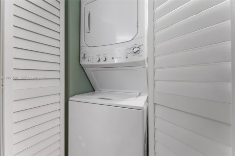 Condominio en alquiler en Hutchinson Island South, Florida, 1 dormitorio, 68.75 m2 № 2054309 - foto 16