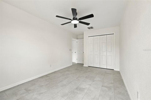 Villa ou maison à vendre à Lake Mary, Floride: 4 chambres, 161.56 m2 № 2396751 - photo 19