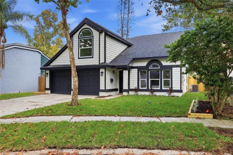 Villa ou maison à vendre à Lake Mary, Floride: 4 chambres, 161.56 m2 № 2396751 - photo 2