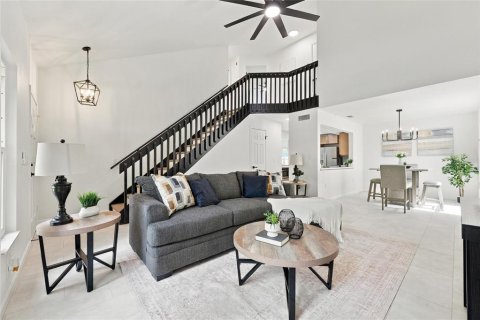 Villa ou maison à vendre à Lake Mary, Floride: 4 chambres, 161.56 m2 № 2396751 - photo 5