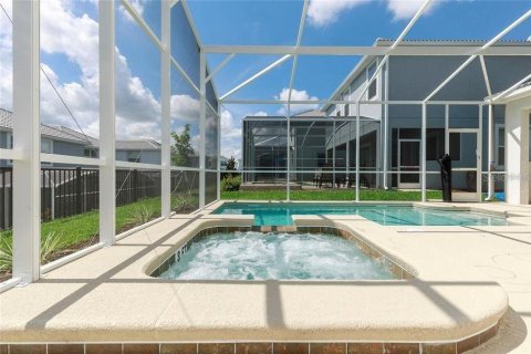 House in Four Corners, Florida 5 bedrooms, 286.23 sq.m. № 2396154 - photo 28