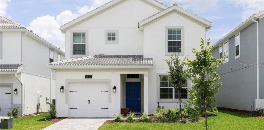 House in Four Corners, Florida 5 bedrooms, 286.23 sq.m. № 2396154