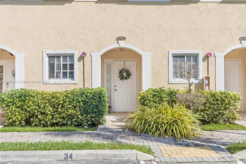 Townhouse in North Miami Beach, Florida 3 bedrooms, 109.81 sq.m. № 1814199 - photo 26