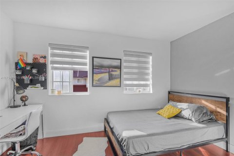 Townhouse in North Miami Beach, Florida 3 bedrooms, 109.81 sq.m. № 1814199 - photo 20