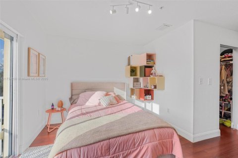 Townhouse in North Miami Beach, Florida 3 bedrooms, 109.81 sq.m. № 1814199 - photo 11
