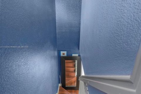 Townhouse in North Miami Beach, Florida 3 bedrooms, 109.81 sq.m. № 1814199 - photo 25