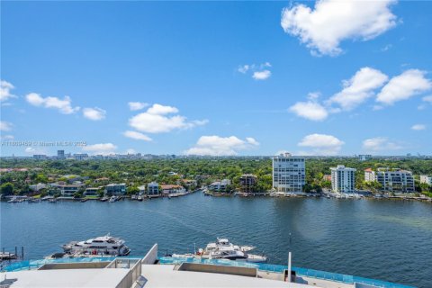 Condo in Miami, Florida, 3 bedrooms  № 1977194 - photo 9