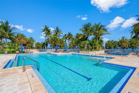 Condo in Miami, Florida, 3 bedrooms  № 1977194 - photo 24