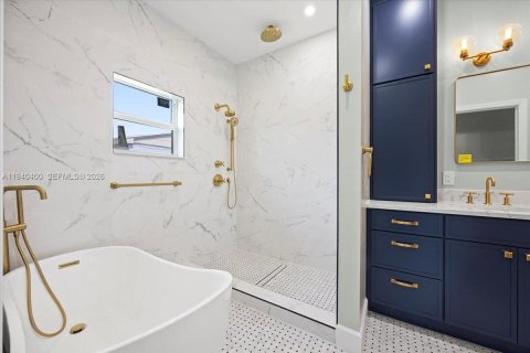 Casa en alquiler en West Palm Beach, Florida, 4 dormitorios № 1998325 - foto 10