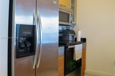 Copropriété à vendre à Miami, Floride: 1 chambre, 73.49 m2 № 2286139 - photo 14
