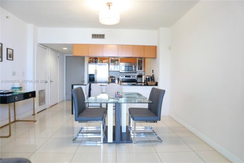 Copropriété à vendre à Miami, Floride: 1 chambre, 73.49 m2 № 2286139 - photo 17