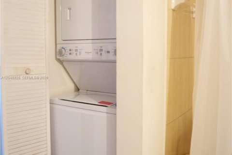 Copropriété à vendre à Miami, Floride: 1 chambre, 73.49 m2 № 2286139 - photo 24