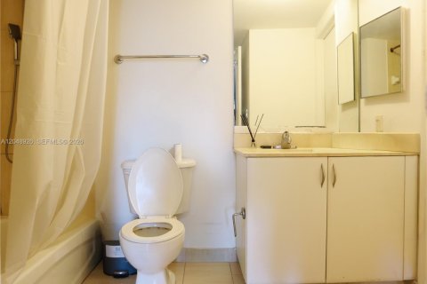 Copropriété à vendre à Miami, Floride: 1 chambre, 73.49 m2 № 2286139 - photo 22