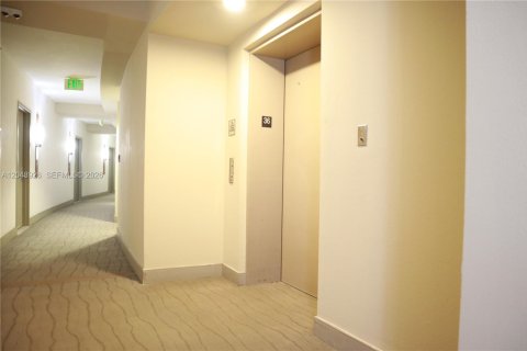Copropriété à vendre à Miami, Floride: 1 chambre, 73.49 m2 № 2286139 - photo 9