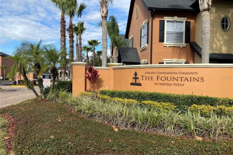 Condo in Orlando, Florida, 2 bedrooms  № 2213312 - photo 3