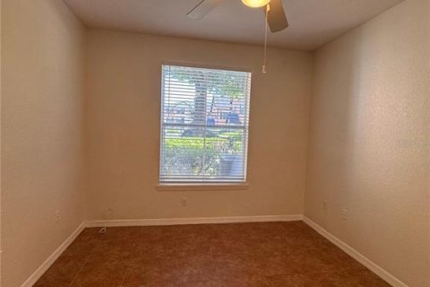 Condo in Orlando, Florida, 2 bedrooms  № 2213312 - photo 24