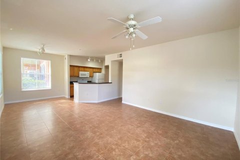 Condo in Orlando, Florida, 2 bedrooms  № 2213312 - photo 8
