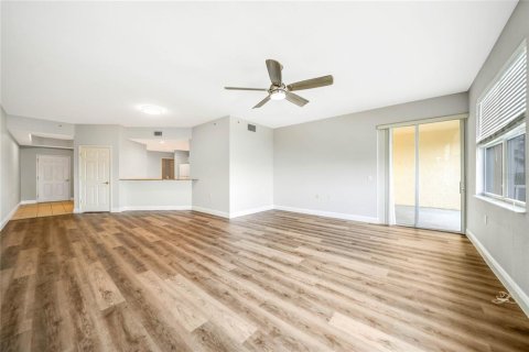 Condo in Punta Gorda, Florida, 2 bedrooms  № 651035 - photo 11