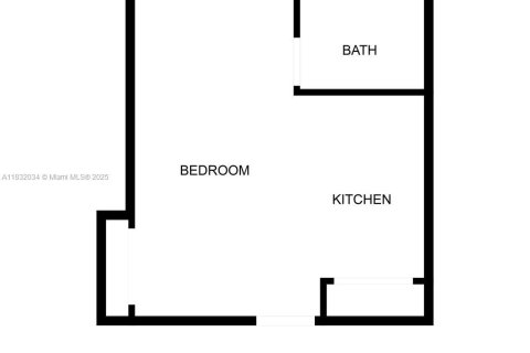 House in Miami, Florida 3 bedrooms, 173.73 sq.m. № 1943535 - photo 4