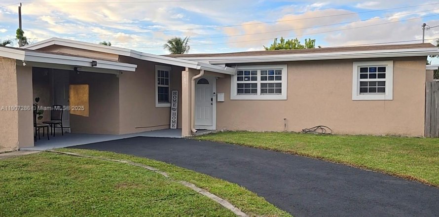 Casa en Lauderhill, Florida 4 dormitorios, 159.23 m2 № 1970233