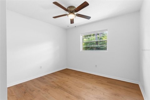 House in Gainesville, Florida 4 bedrooms, 139.91 sq.m. № 1792670 - photo 23