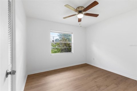 House in Gainesville, Florida 4 bedrooms, 139.91 sq.m. № 1792670 - photo 22