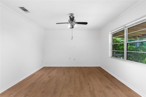 House in Gainesville, Florida 4 bedrooms, 139.91 sq.m. № 1792670 - photo 16