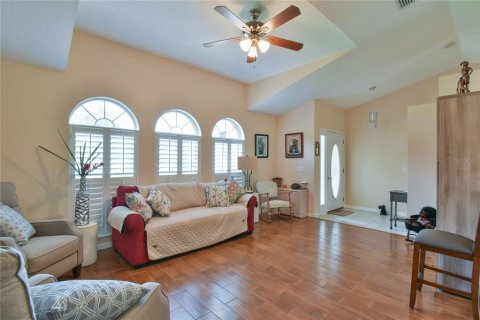 Casa en venta en Ocala, Florida, 2 dormitorios, 145.76 m2 № 1765703 - foto 2