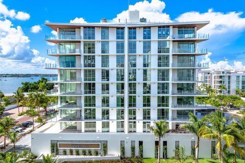 Condominio en venta en Sarasota, Florida, 3 dormitorios, 232.72 m2 № 1366125 - foto 1