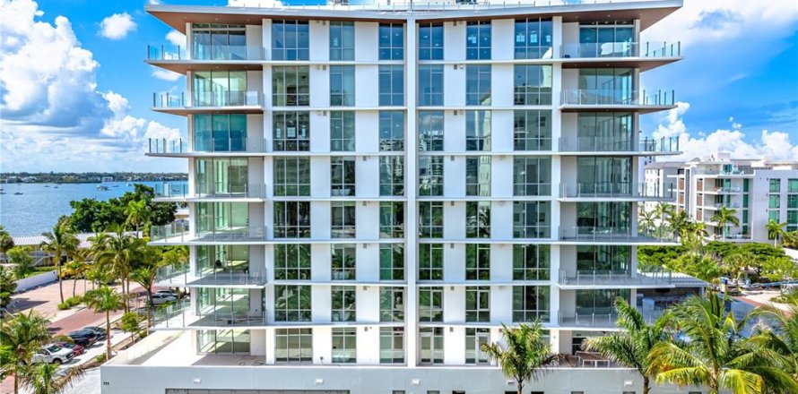 Condominio en Sarasota, Florida, 3 dormitorios № 1366125