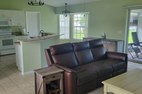 House in Port Charlotte, Florida 3 bedrooms, 117.43 sq.m. № 1797973 - photo 8