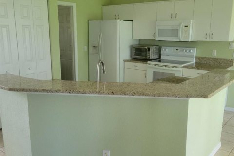 House in Port Charlotte, Florida 3 bedrooms, 117.43 sq.m. № 1797973 - photo 10