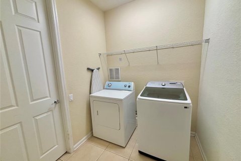 Copropriété à vendre à Orlando, Floride: 2 chambres, 169.36 m2 № 2372965 - photo 7