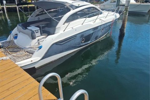 Casa en Hallandale Beach, Florida 3 dormitorios, 150.87 m2 № 2030538