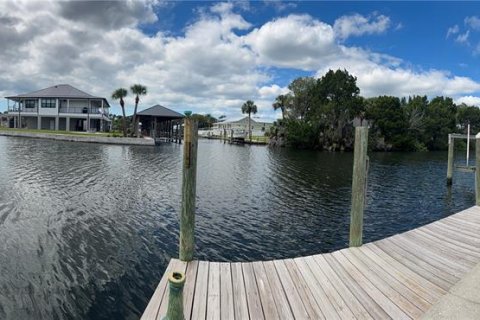 Casa en venta en Crystal River, Florida, 3 dormitorios, 239.32 m2 № 2387666 - foto 7