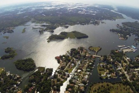 Casa en venta en Crystal River, Florida, 3 dormitorios, 239.32 m2 № 2387666 - foto 4