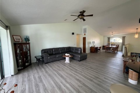 Casa en venta en Crystal River, Florida, 3 dormitorios, 239.32 m2 № 2387666 - foto 28