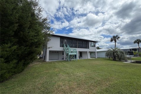 Casa en venta en Crystal River, Florida, 3 dormitorios, 239.32 m2 № 2387666 - foto 17
